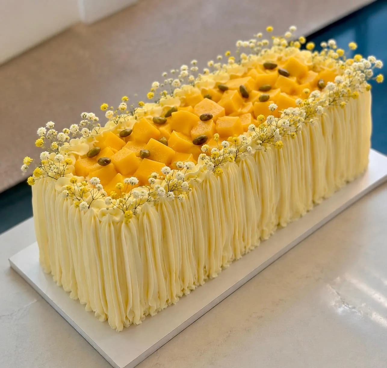 Mango and Pistachio Long Cake